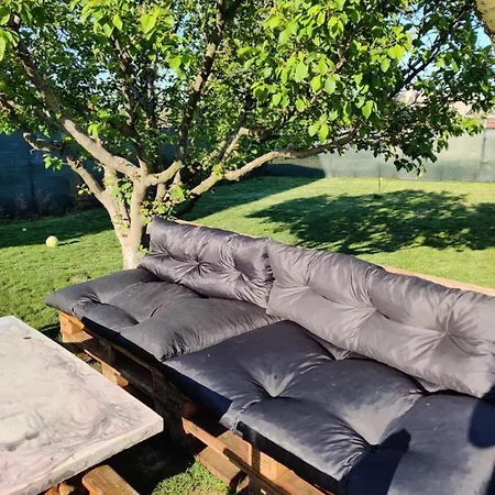 Casa Vlad * Douazeci si Trei August