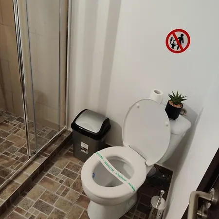 Casa Vlad * Douazeci si Trei August