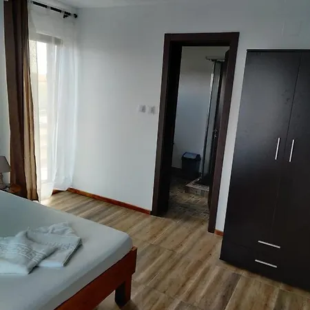 Casa Vlad Douăzeci şi Trei August